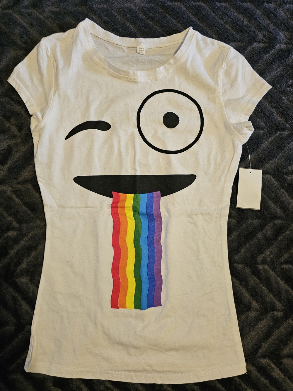 😜🌈 Emoji Rainbow Graphic Tee - Juniors Small 🌈😜